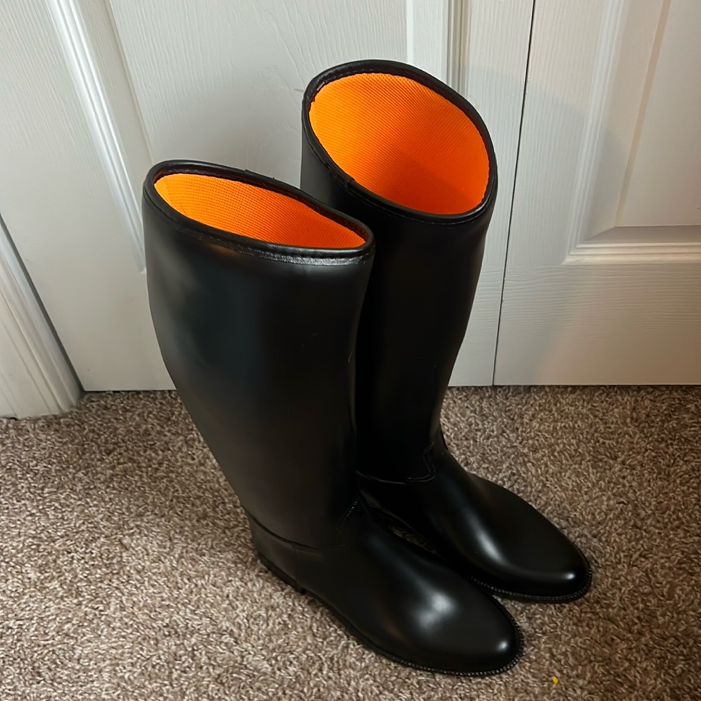 Ovation rubber dress boots.